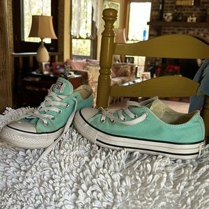 Aqua low top Chucks , adorable